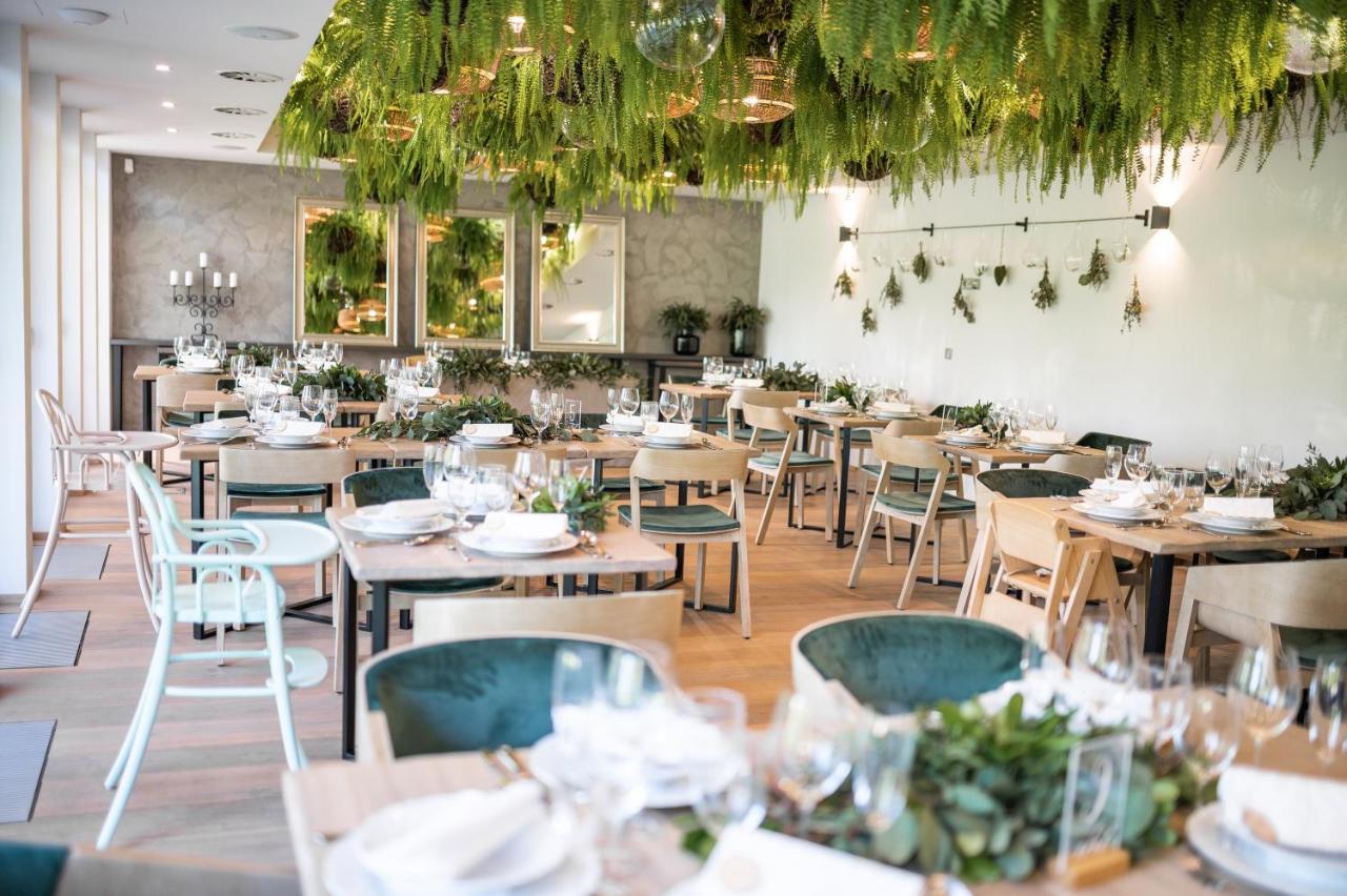 Herbarium Boutique Hotel 奥洛穆茨 外观 照片